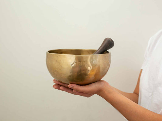 Hand Hammered Moon Singing Bowl - Base Note B2 242 Hz