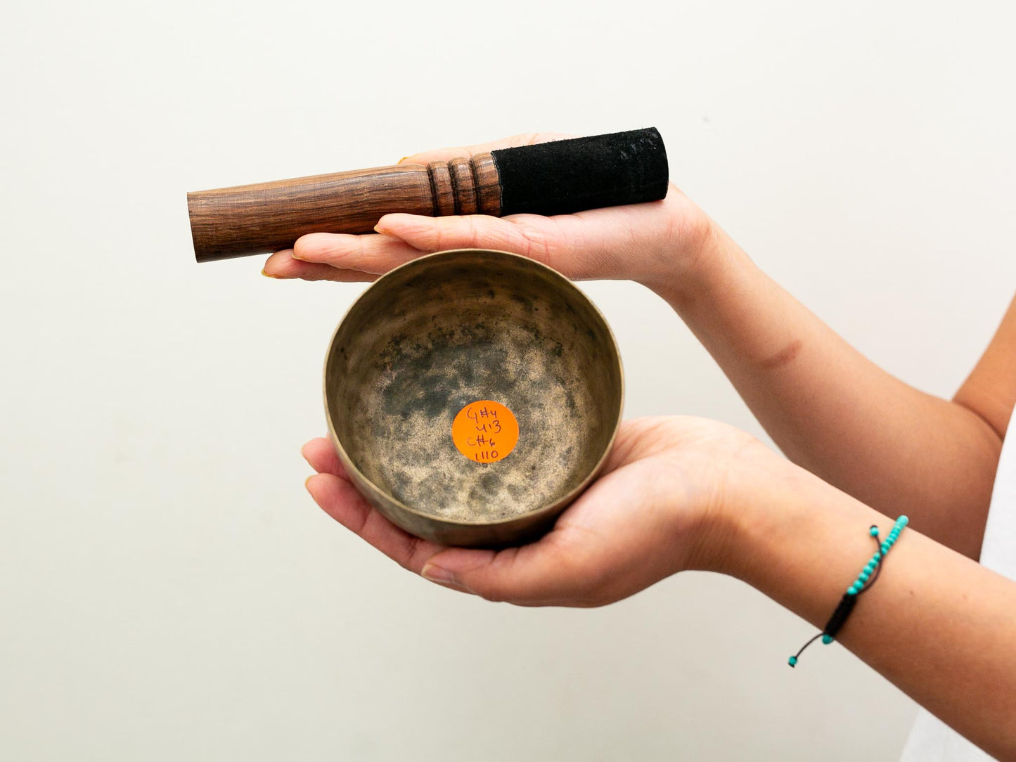 Small Tara Singing Bowl - Base Note G#4 (413)