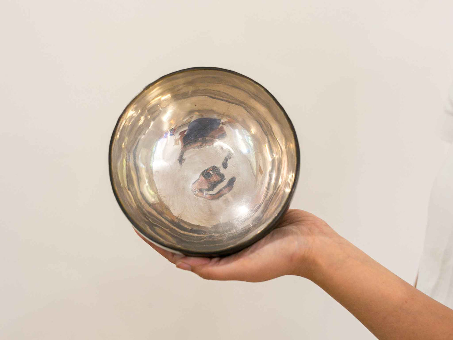 Silver Moon Singing Bowl - Base Note D#4 (317 Hz)