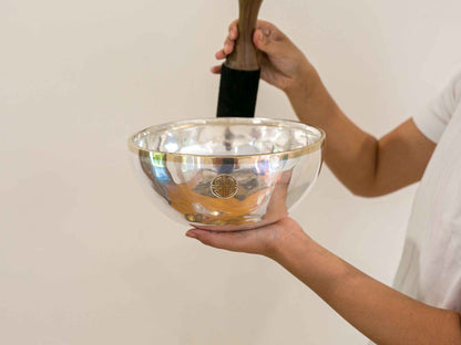 Silver Moon Singing Bowl - Base Note F3 (174 Hz)