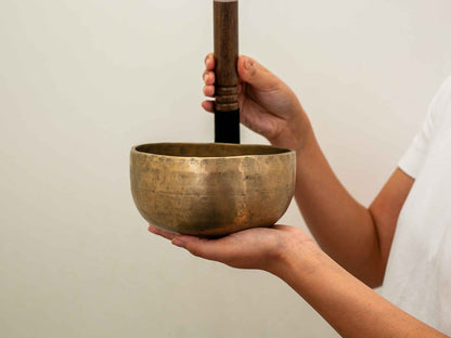 Tara Singing Bowl - Base Note D#4 (282 Hz)
