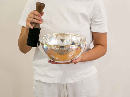 Silver Moon Singing Bowl - Base Note F3 (174 Hz)