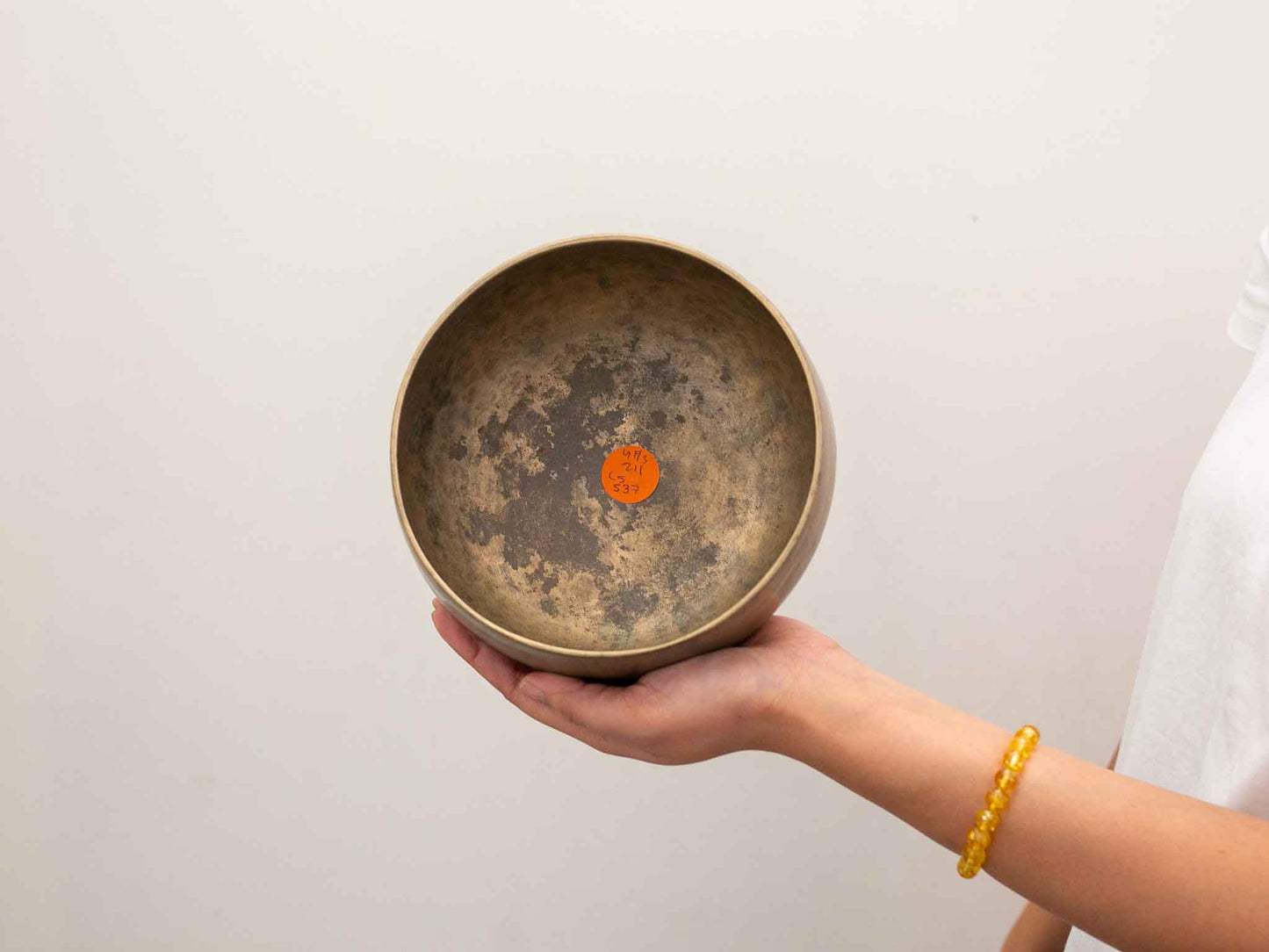 Remuna Singing Bowl - G#3 (211 Hz)