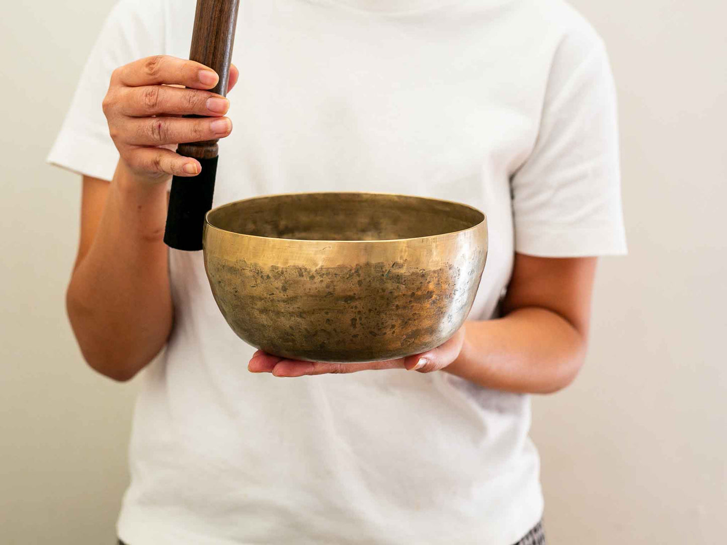Tara Singing Bowl - Base Note D#3 (159 Hz)