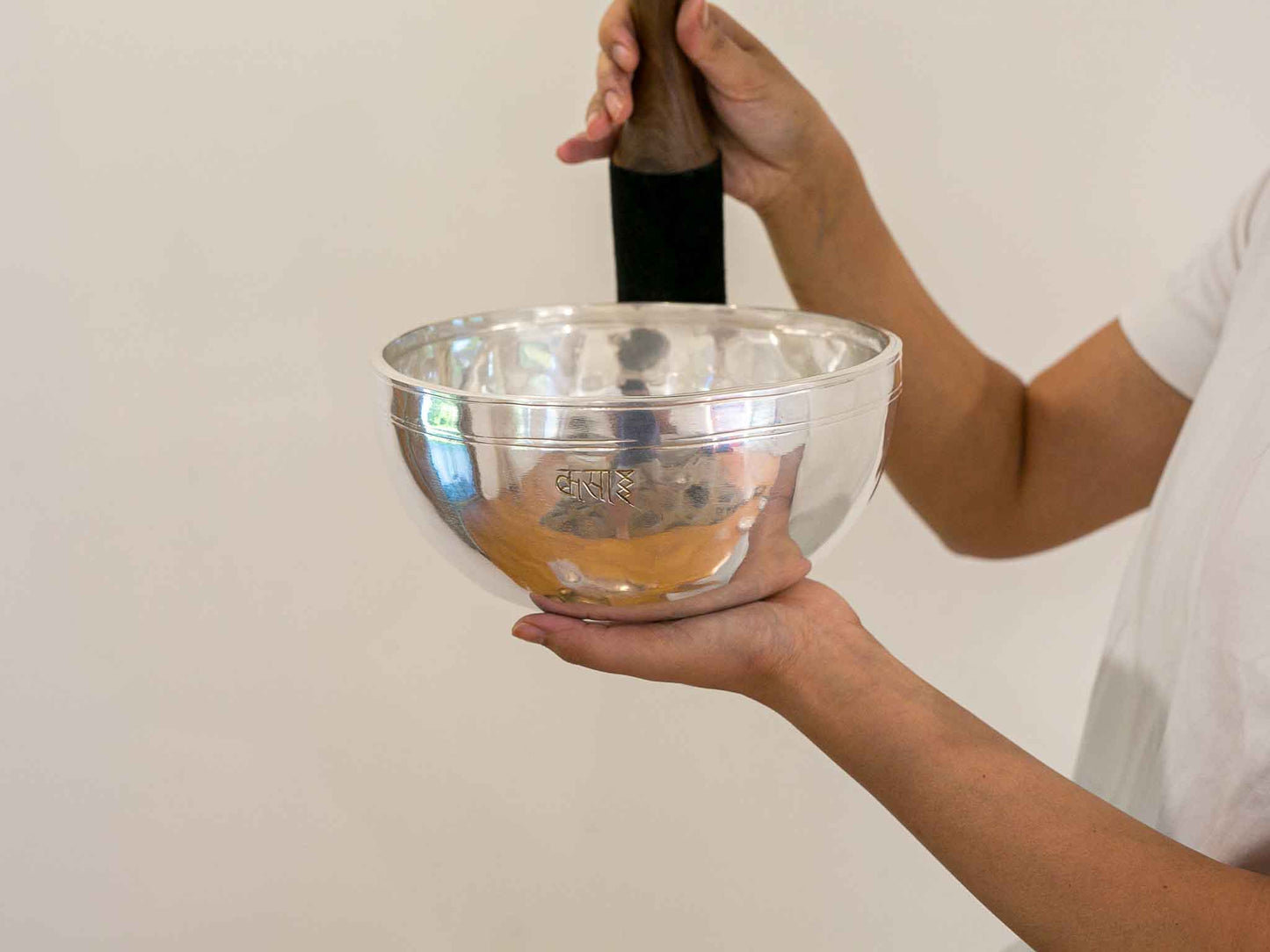 Silver Moon Singing Bowl - Base Note G3 (201 Hz)