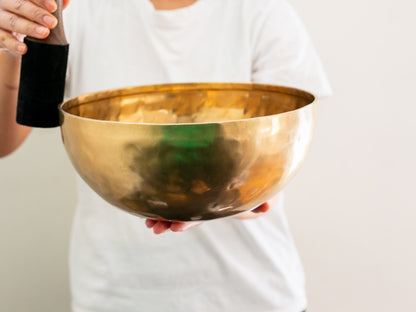 Deep Sounding Hand Hammered Bowl - G#2 103 Hz