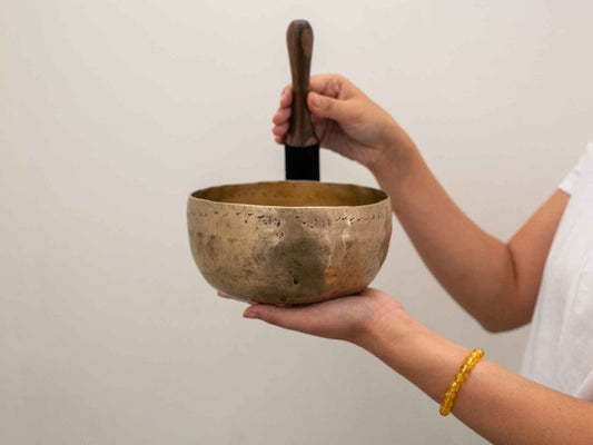 Tara Singing Bowl - Base Note G#3 (205 Hz)