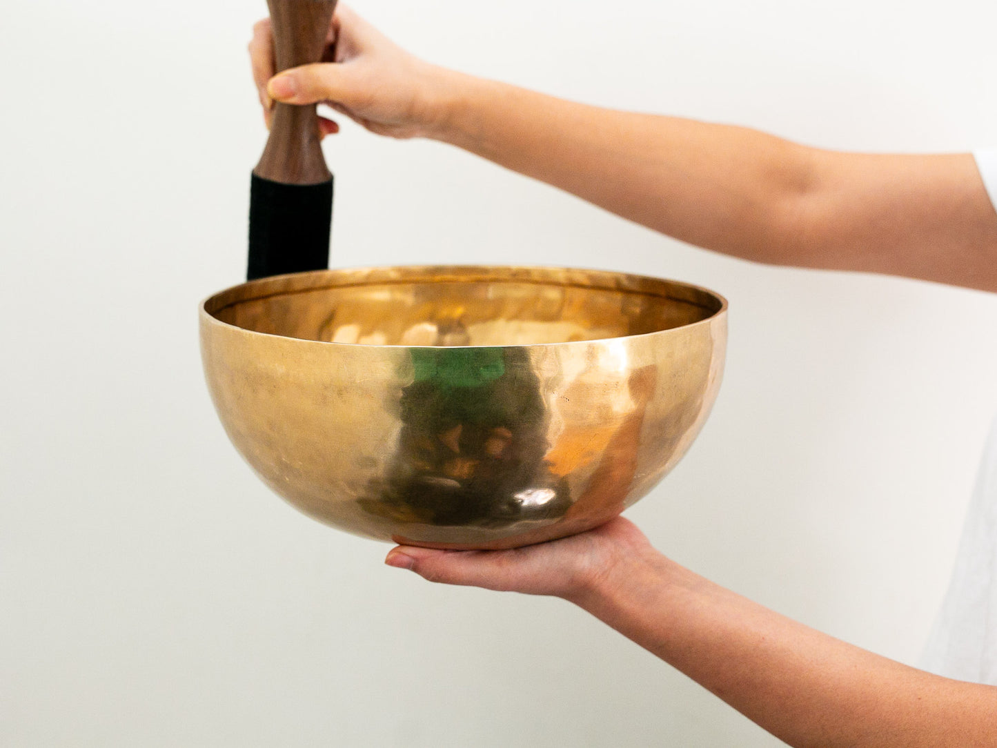 Deep Sounding Hand Hammered Bowl - G#2 103 Hz