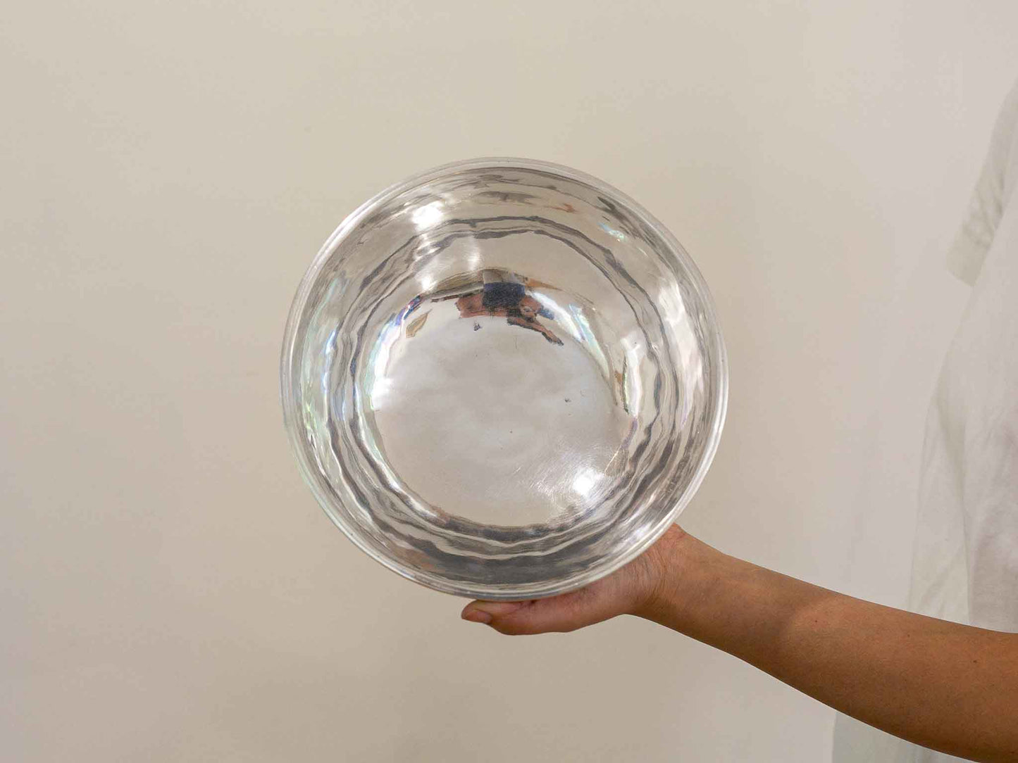 Silver Moon Singing Bowl - Base Note G3 (201 Hz)