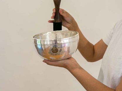 Silver Moon Singing Bowl - Base Note A3 (216 Hz)