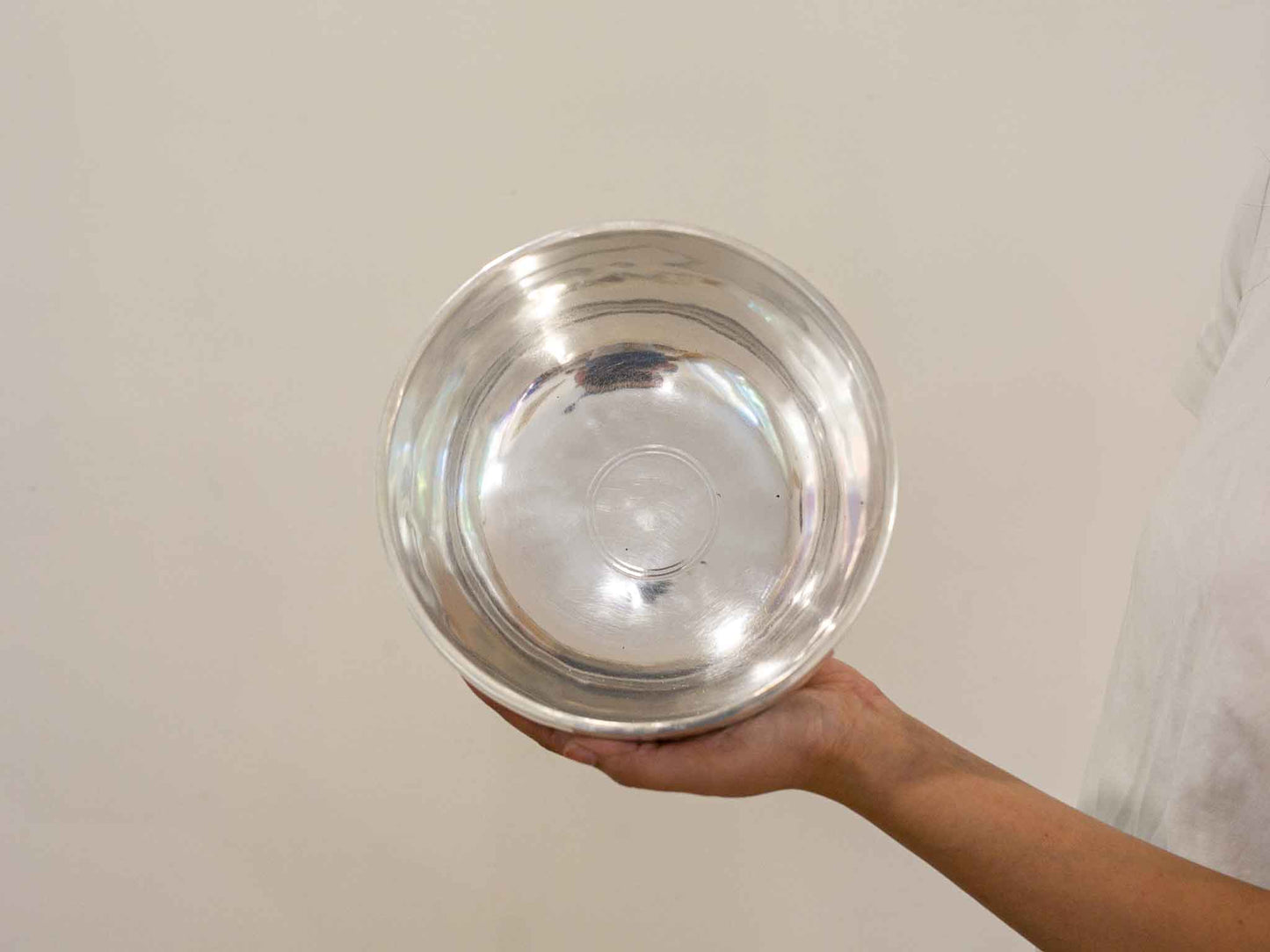 Silver Moon Singing Bowl - Base Note A3 (216 Hz)