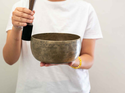 Tara Singing Bowl - Base Note G3 (194 Hz)