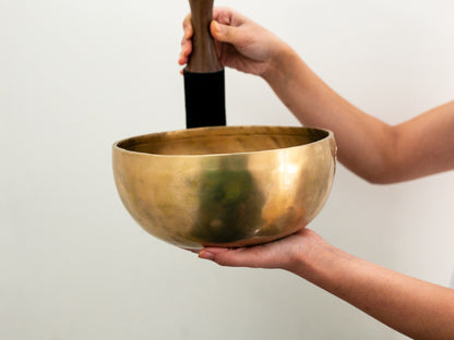Hand Hammered Singing Bowl - Base Note F3 179Hz