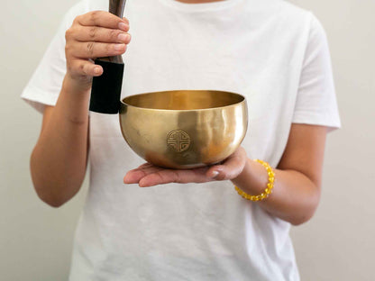 Hand Hammered Moon Singing Bowl - Base Note D4 287 Hz