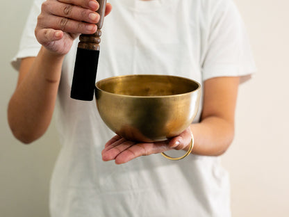 Small Contemporary Flow Singing Bowl - Base note F4 (353)