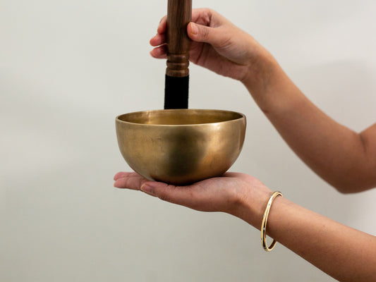 Small Contemporary Flow Singing Bowl - Base note F4 (353)