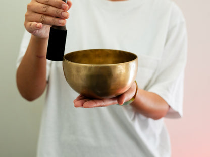 Small Contemporary Flow Singing Bowl - Base note F#4 (364 Hz)