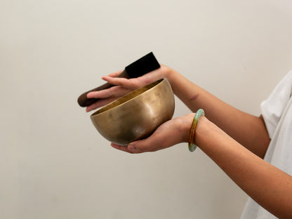 Small Contemporary Flow Singing Bowl - Base note F#4 (364 Hz)
