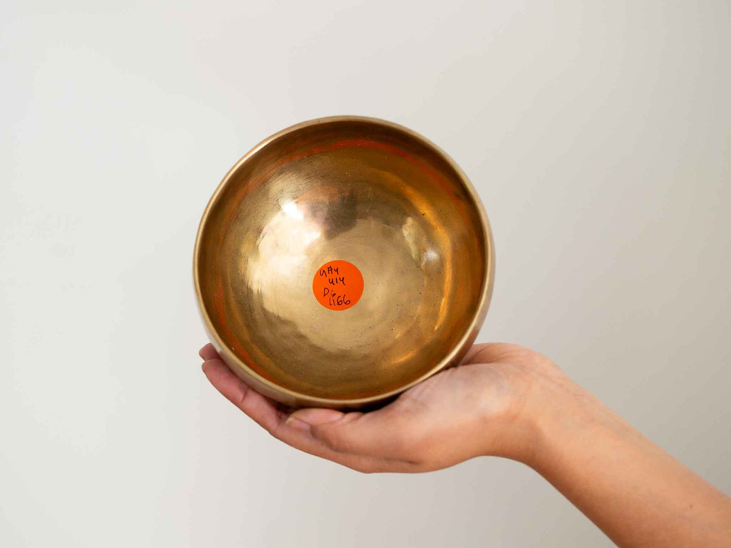 Hand Hammered Singing Bowl - Base Note G#4 414