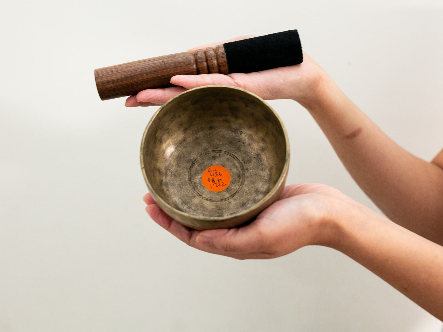 Small Tara Singing Bowl - Base Note A4 (436)