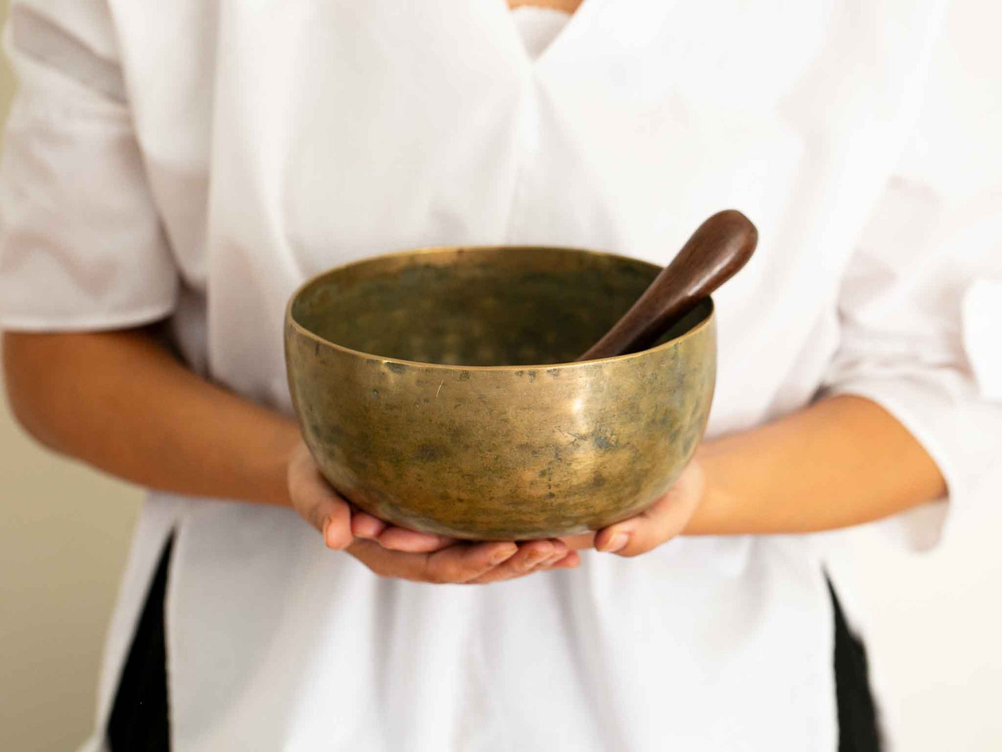 Tara Singing Bowl - Base Note E3 (164 Hz)