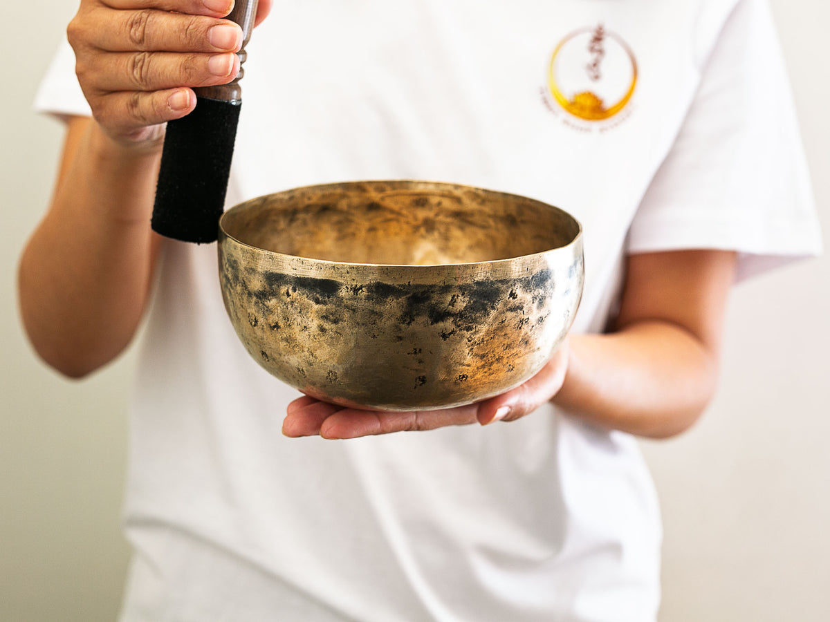 Copre Singing Bowl - F#3 181 Hz