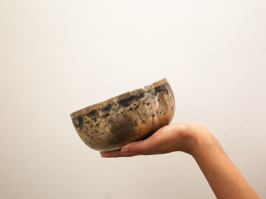 Copre Singing Bowl - F#3 181 Hz