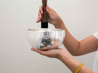 Silver Moon Singing Bowl - Base Note C#4 (278 Hz)