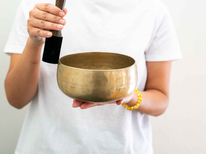 Remuna Singing Bowl - G#3 (208 Hz)