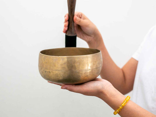Remuna Singing Bowl - G#3 (208 Hz)