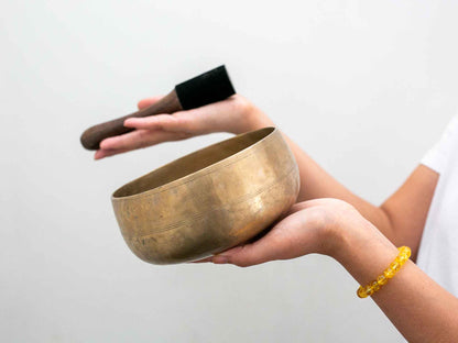 Remuna Singing Bowl - G#3 (208 Hz)