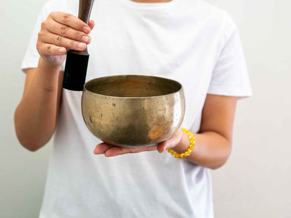 Remuna Singing Bowl - B3 (242 Hz)