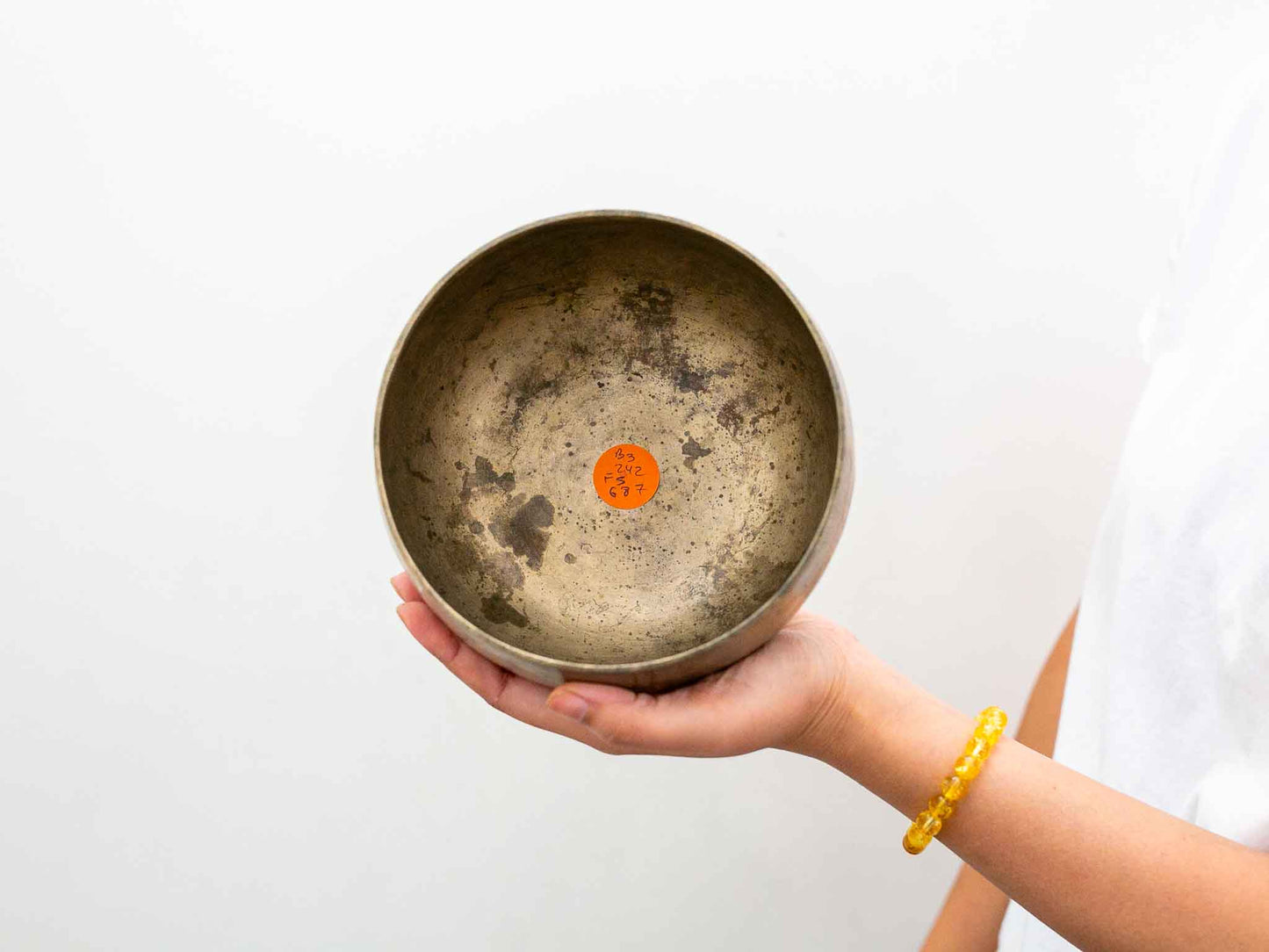 Remuna Singing Bowl - B3 (242 Hz)