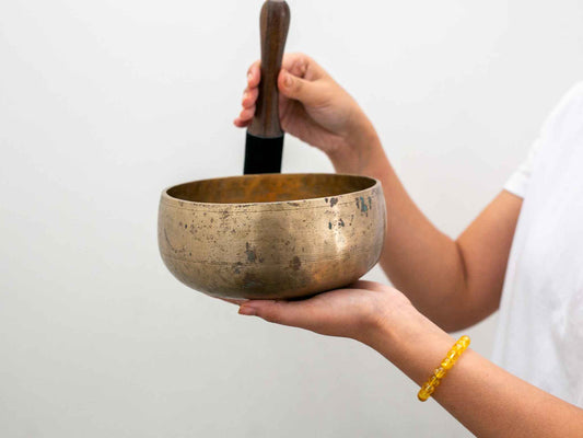 Remuna Singing Bowl - G#3 (204 Hz)