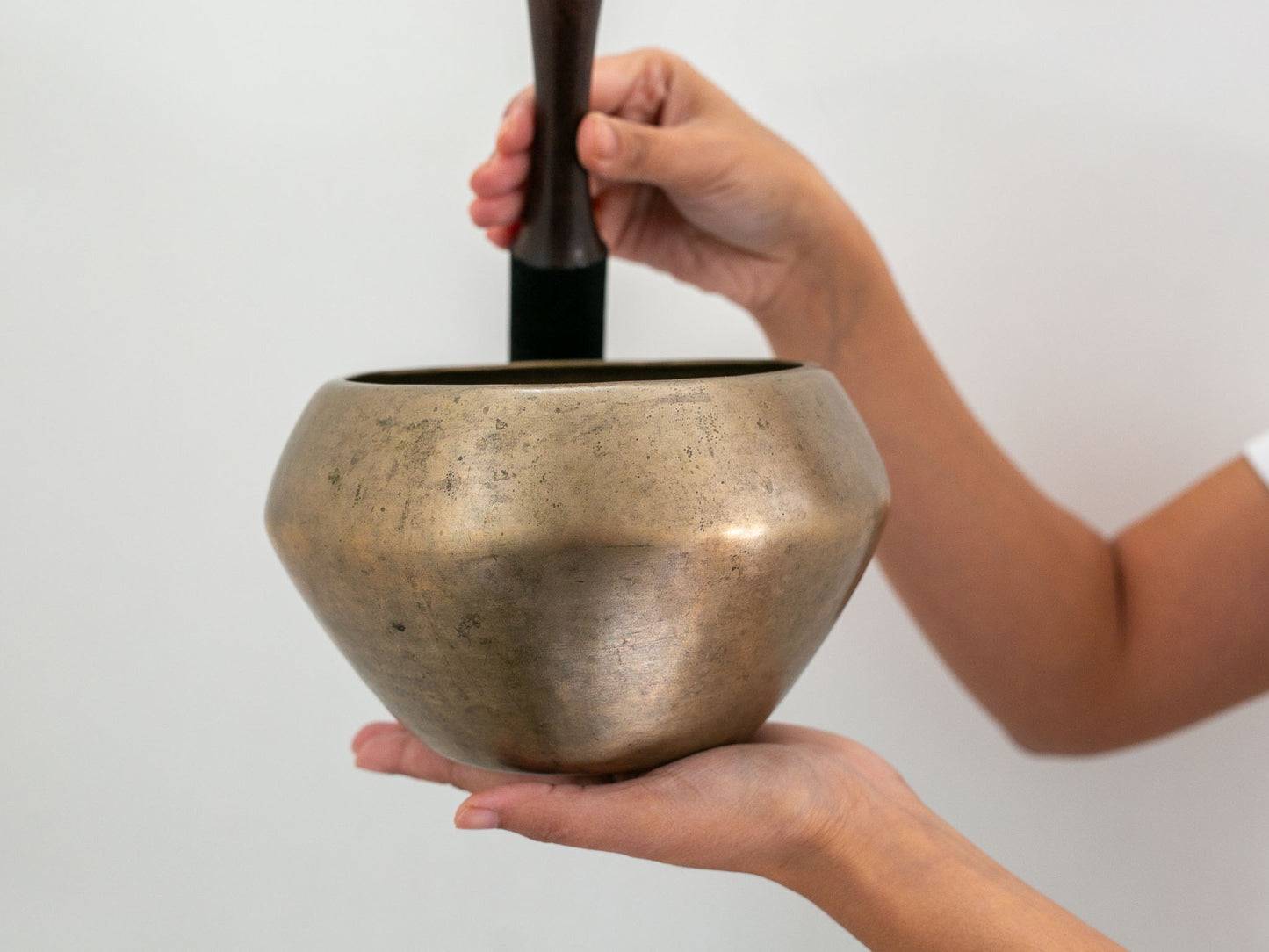 Collector's Buddha Singing Bowl - Base Note G#3 (212 Hz)