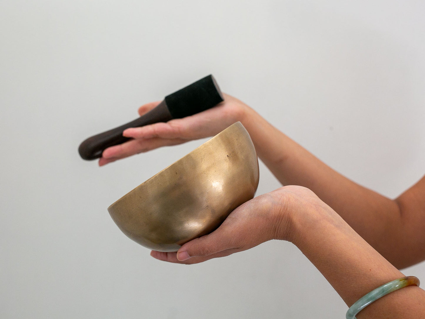 Small Contemporary Flow Singing Bowl - Base note D#3 (158 Hz)
