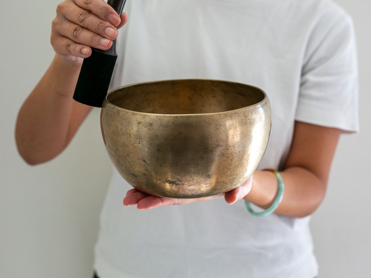 Tara Singing Bowl (thick rim) - Base Note G#3 (210 Hz)