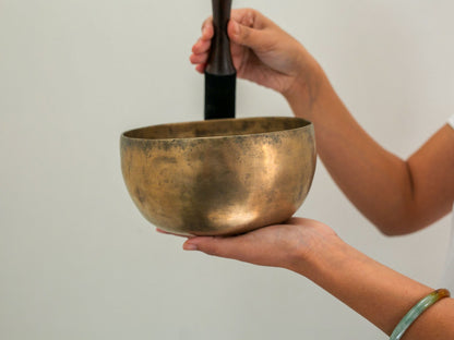 Tara Singing Bowl - Base Note G3 (191 Hz)