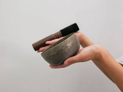 Small Tara Singing Bowl - Base Note C#4 (275)