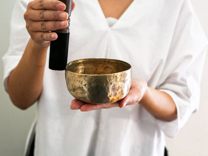 Small Tara Singing Bowl - Base Note G4 (390)