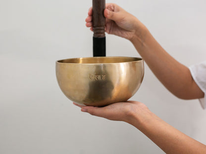 Hand Hammered Moon Singing Bowl - Base Note D3 146 Hz
