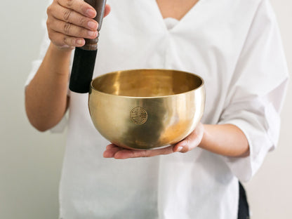 Hand Hammered Moon Singing Bowl - Base Note C4 260 Hz