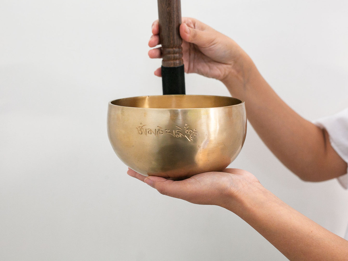 Hand Hammered Moon Singing Bowl - Base Note D4 287 Hz