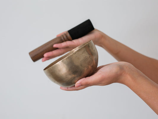Small Tara Singing Bowl - Base Note D#4 (317 Hz)