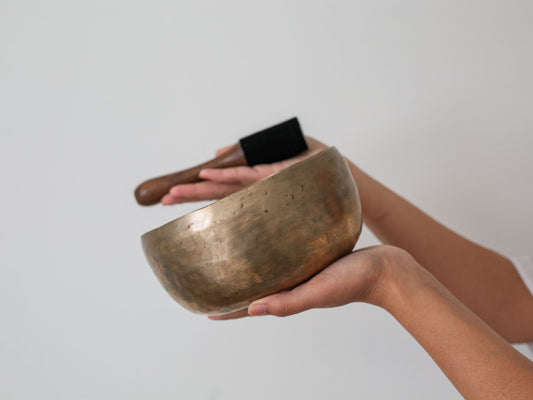 Tara Singing Bowl - Base Note F3 (178 Hz)