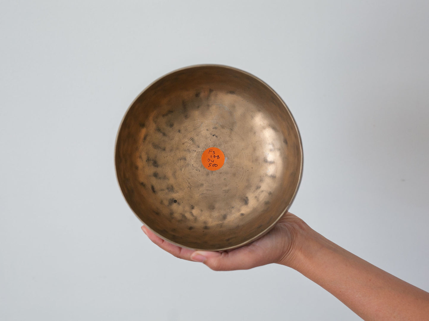 Tara Singing Bowl - Base Note F3 (178 Hz)