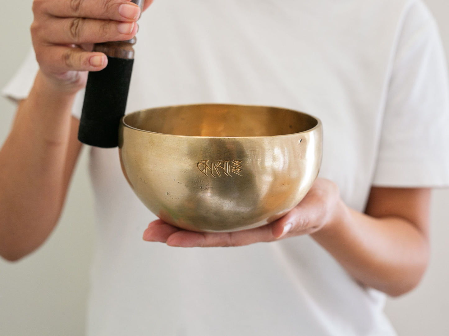 Hand Hammered Moon Singing Bowl - Base Note E4 321 Hz