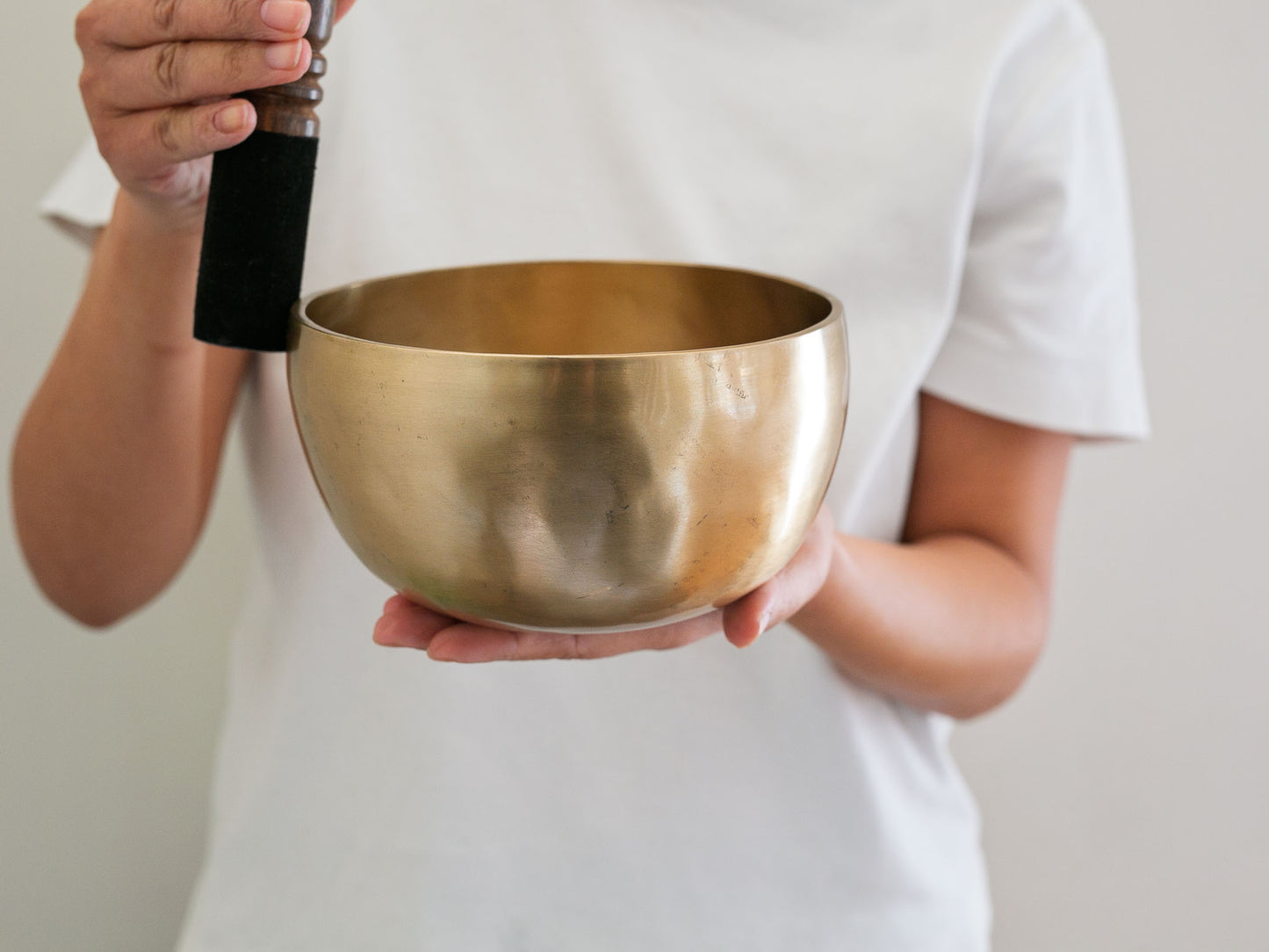 Hand Hammered Singing Bowl - Base Note C4 266