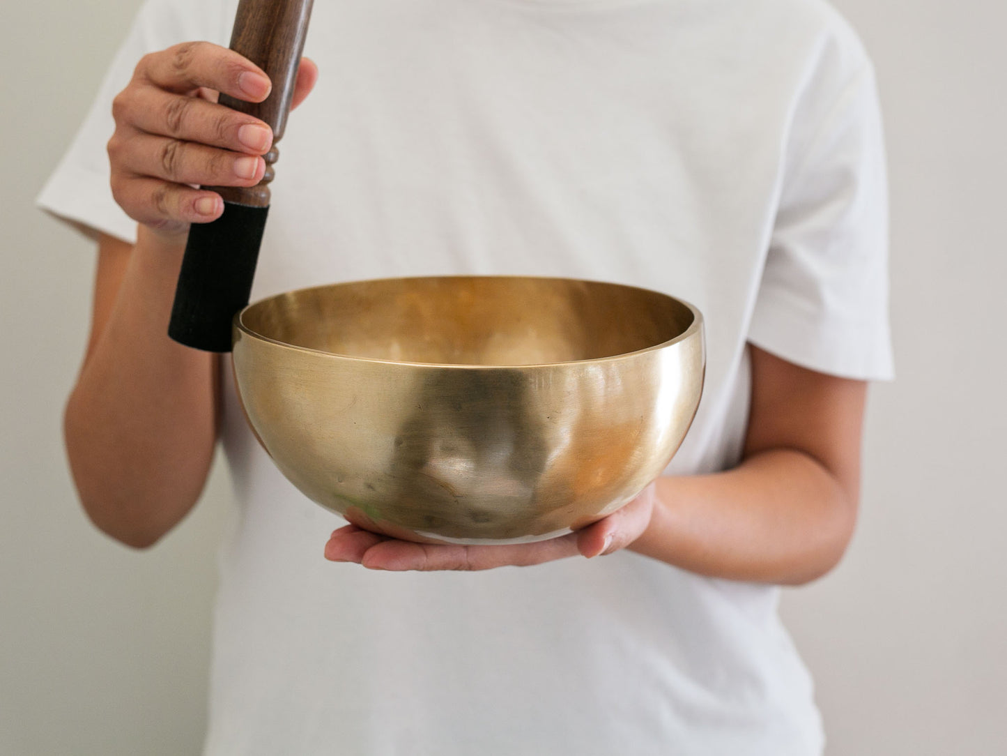 Hand Hammered Singing Bowl - Base Note G#3 208 Hz