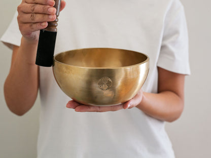 Hand Hammered Moon Singing Bowl - Base Note C#4 280 Hz